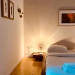 Luxury Retreat In Historic Nyaraló