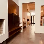 Nyaraló Luxury Retreat In Historic Tarxien